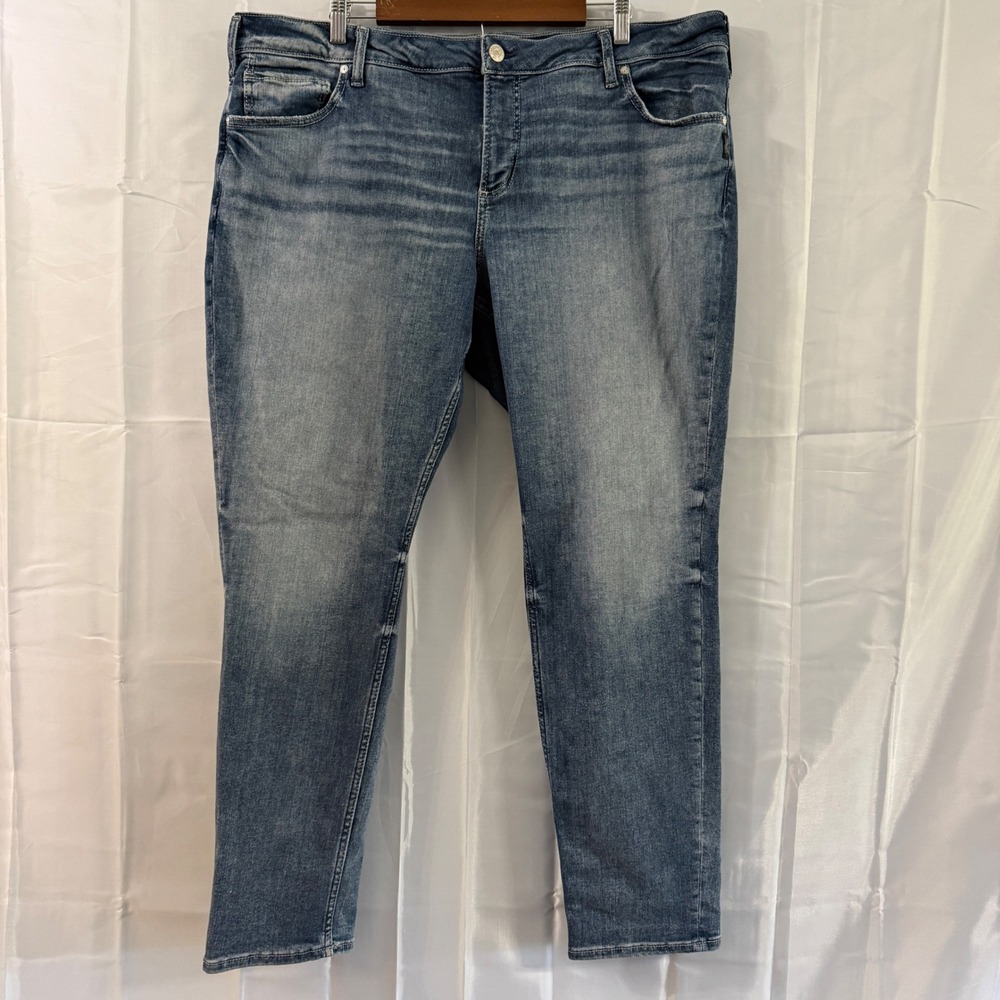 Silver Jeans Co Girlfriend Medium Wash Mid Rise Denim Jeans 20W L29 fits 43x31 - Picture 1 of 7